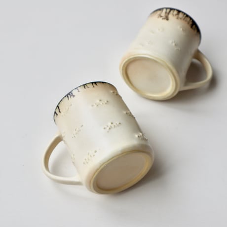 三浦千穂　マグカップ　クリーム