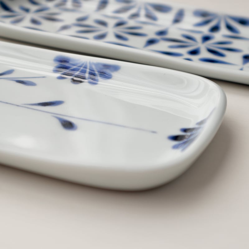 砥部焼 陶房遊 長皿（菊つなぎ・花市松） | nukumoly