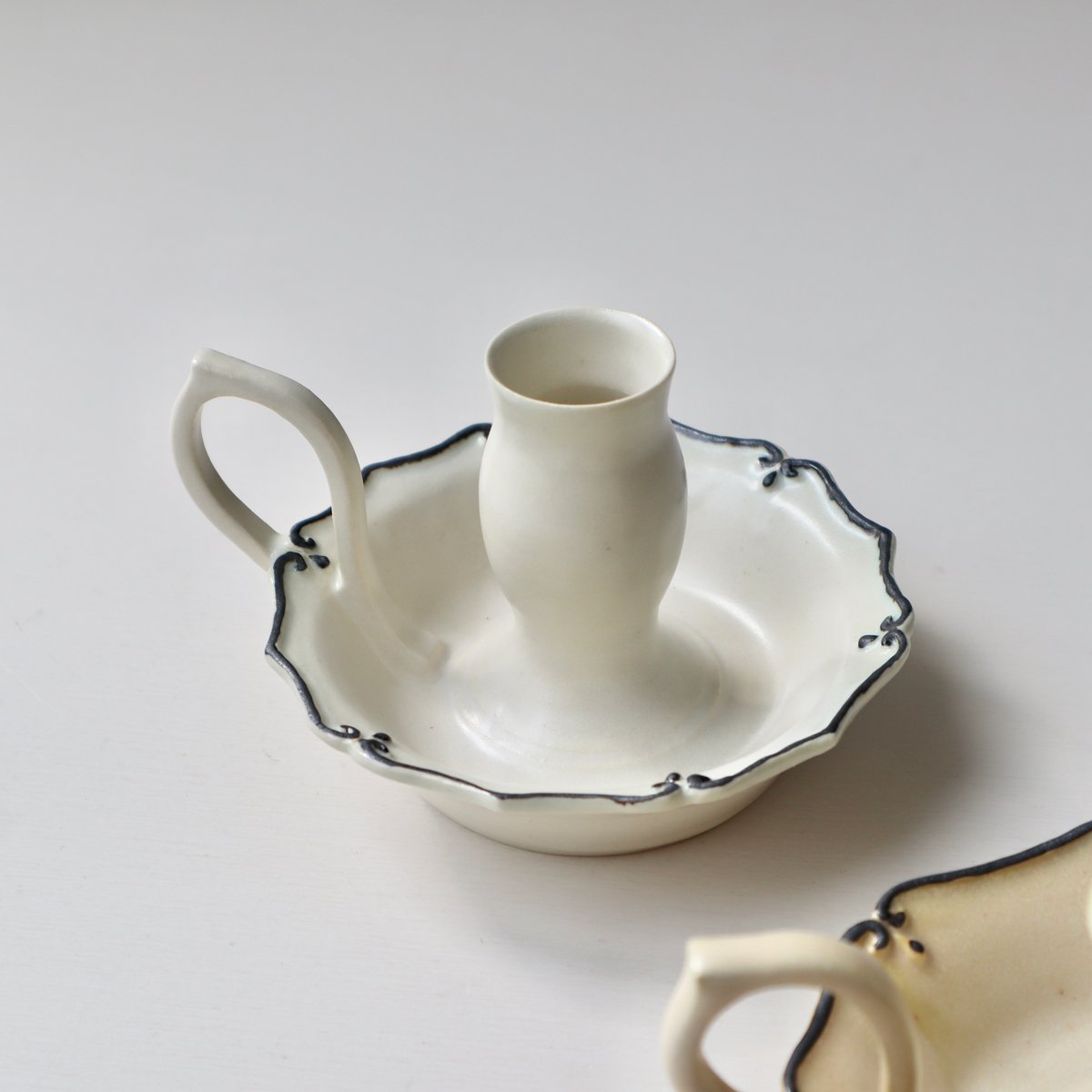 三浦千穂 キャンドルスタンド（白・クリーム） | nukumoly