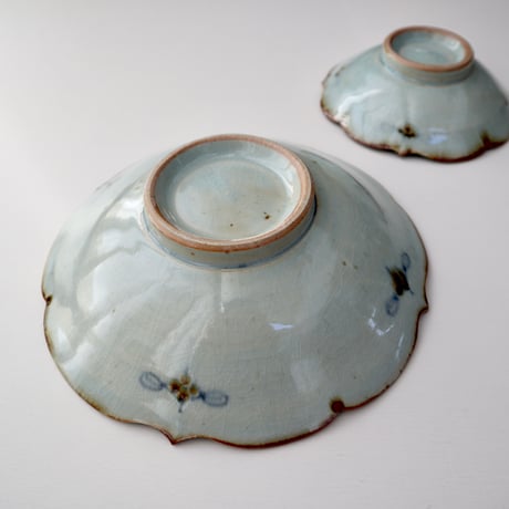 砥部焼　陶房遊　錆青　平鉢（大・小）