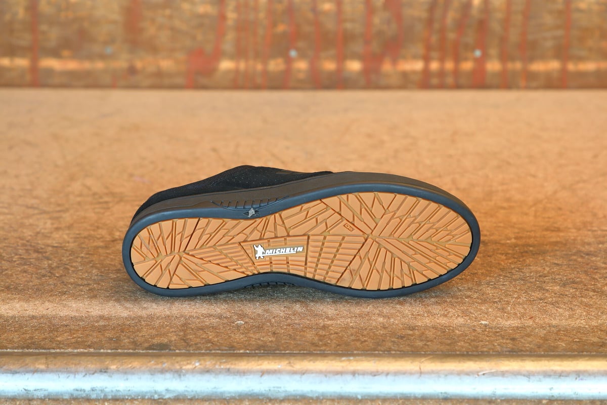 ETNIES - MARANA （大人用スケートシューズ） | Chees inc.