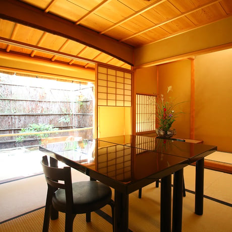 プレゼント：A【祇園丸山】「京の御膳」限定　冬の特製弁当（松葉蟹ご飯入）＜11月18日～20日到着分＞