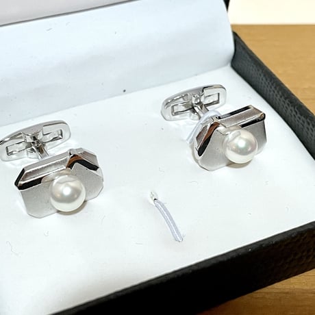 美品　タサキ　TASAKI パール付きカフリンクス　アクセサリー　シルバー　小物 TASAKI/タサキ】 カフリンクス パール マベ真珠 カフス シルバー