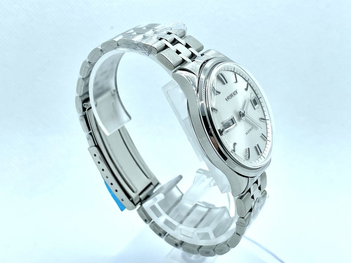 【稼働品】ORIENT EVAE-B00 デイデイト 手巻き自動巻き対応 トノー 稼働品】ORIENT EVAE-B00 デイデイト 手巻き自動巻き対応 トノー