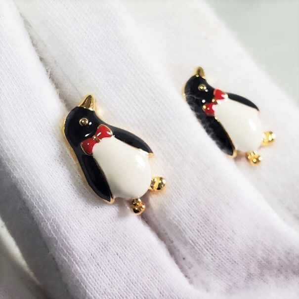 ペンギンのカフスボタン】赤の蝶ネクタイが可愛い☆ゴールドが上品