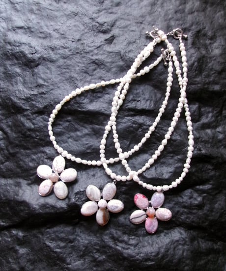 DESERT FLOWER white (pearl)
