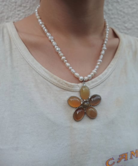 DESERT FLOWER brown (pearl)