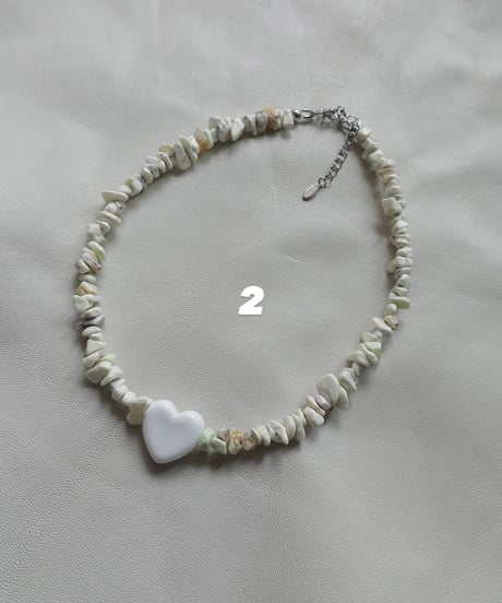Volver (White)