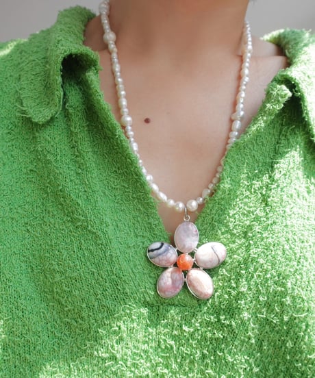 DESERT FLOWER white (pearl)