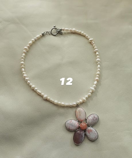 DESERT FLOWER white (pearl)