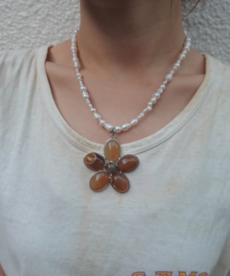 DESERT FLOWER brown (pearl)