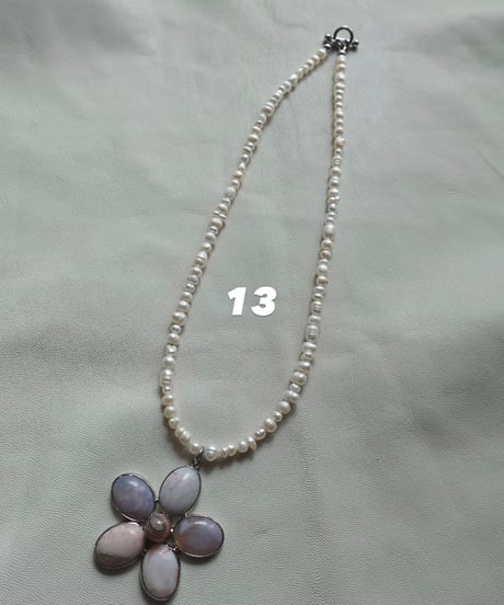 DESERT FLOWER white (pearl)