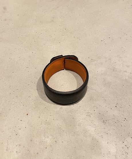 OSTRICH SIDE LEG BANGLE