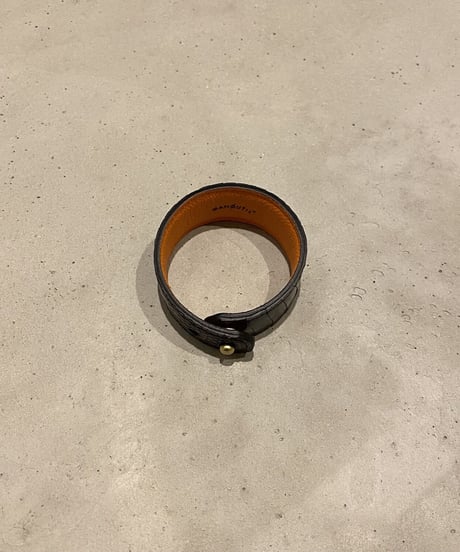 OSTRICH CENTER LEG BANGLE (UNISEX)