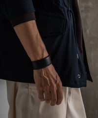 OSTRICH SIDE LEG BANGLE