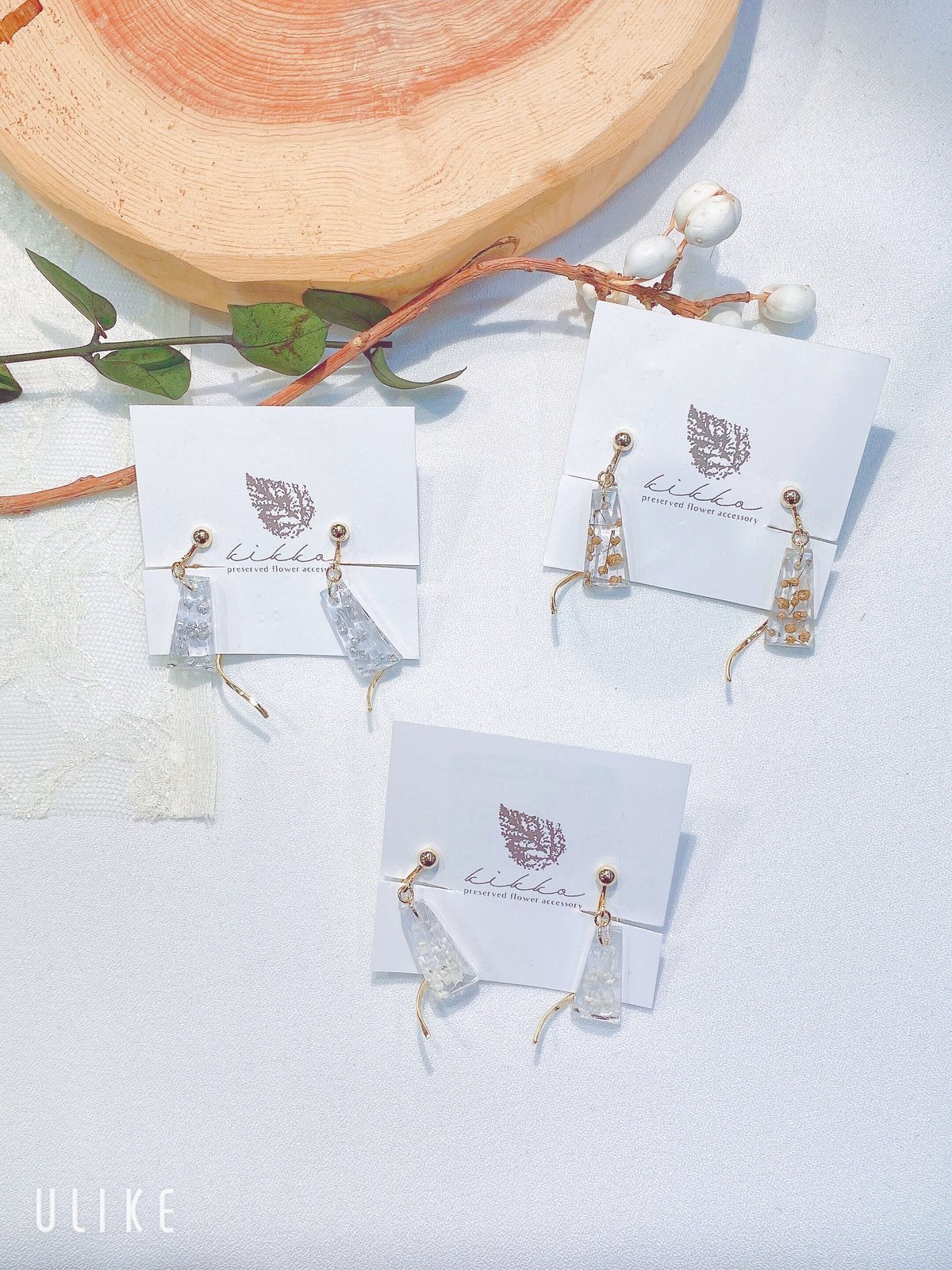 かすみ草ウェーブイヤリング | kikko ~preserved flower accessory~