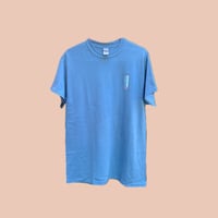 "SHIOSAI" ローマ字Tシャツ（左胸プリント）