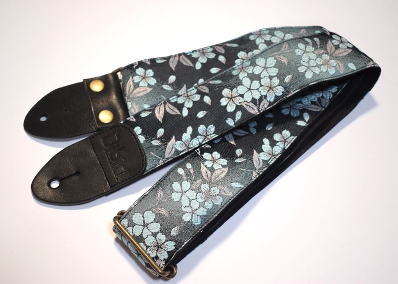 和柄 ギターストラップ 日本製 ハンドメイド 金襴 帆布 栃木レザー