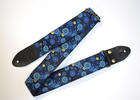 和柄　ギターストラップ　金襴　菊吹雪 | Handmade Japanese Guitar Strap
