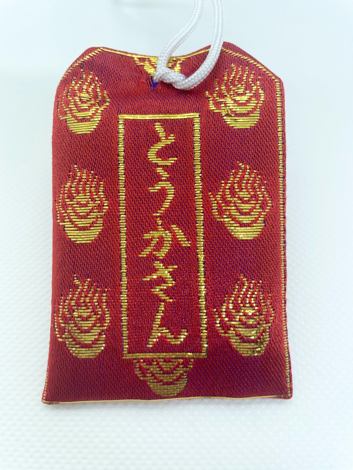 赤影　御守り 勝運上昇！勝守（桐箱入り/赤） ｜白崎八幡宮