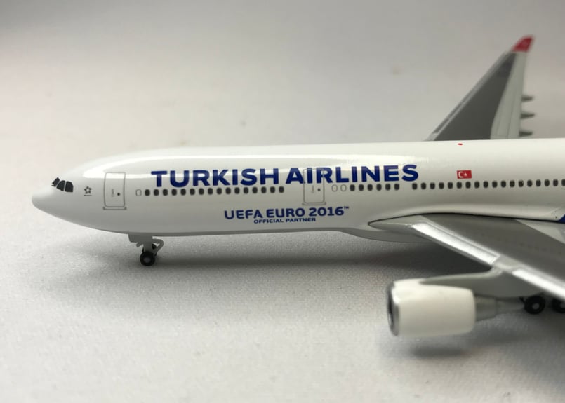 Herpa ヘルパ [529556] A330-300 トルコ航空「UEFAユーロ2016」