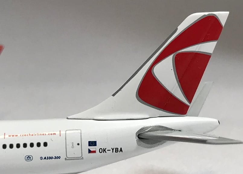 チェコ航空 Aviationtag A319-100 赤色 チェコ航空 Aviationtag A319