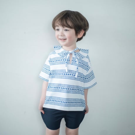 《Navy》flower ribbon blouse