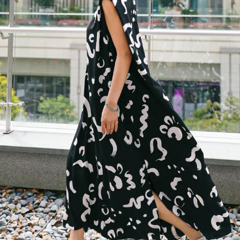 ロングワンピース 春夏 リゾートワンピ ロング丈 ノースリーブ  