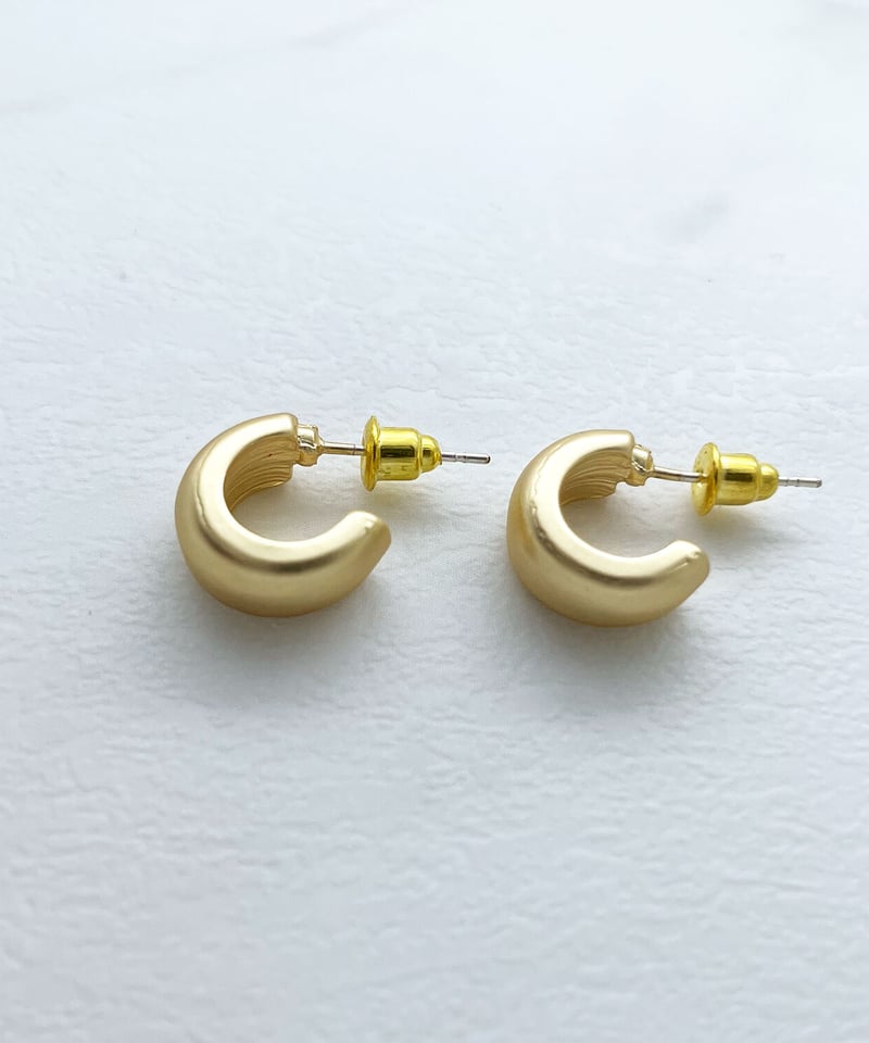 本日限定価格14K ゴールドミニフープピアス マットゴールドミニフープピアス | NOKA