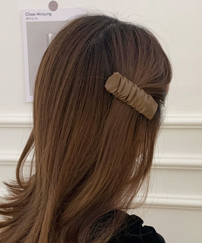 レザーギャザーヘアピン | NOKA