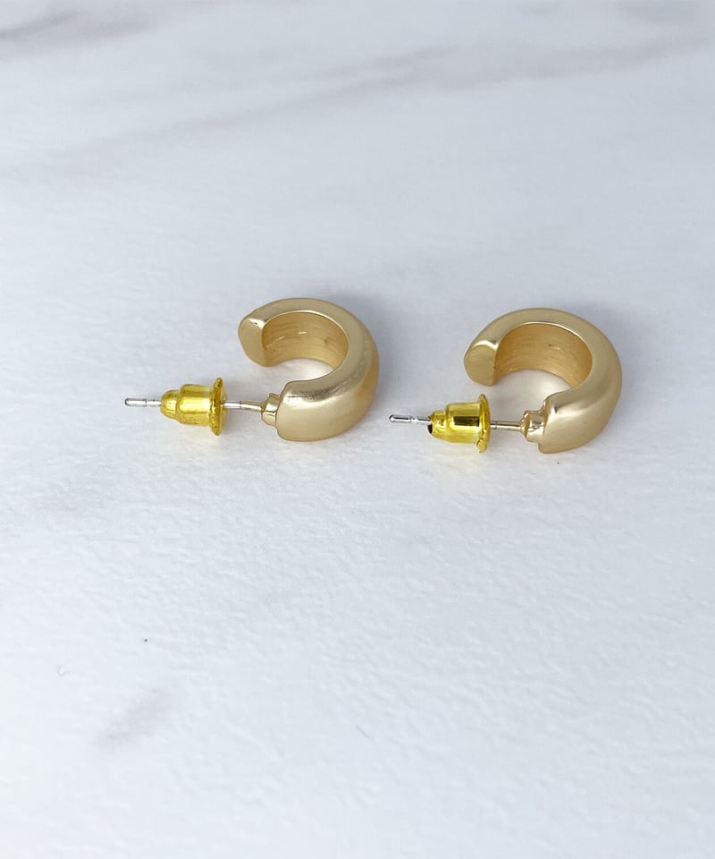 マットゴールドミニフープピアス | NOKA マットゴールドミニフープピアス | NOKA
