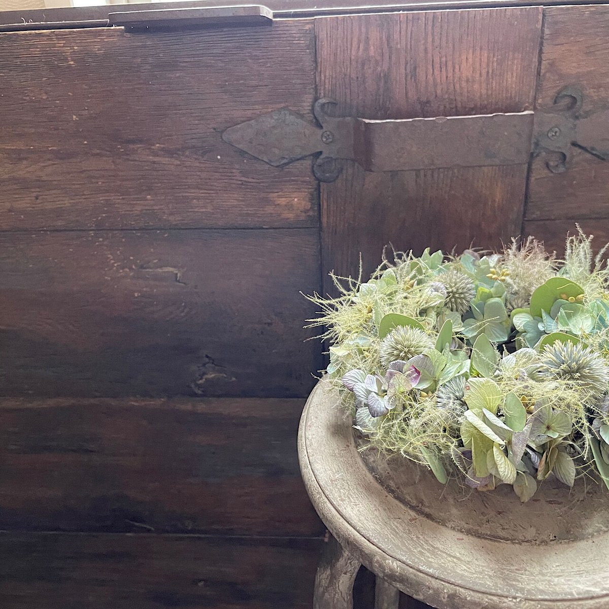 夏☀︎SALE！紫陽花とピンクのハーフリース　ルリタマアザミ ドライフラワー ルリ玉アザミと秋色紫陽花のハーフリース - メルカリ