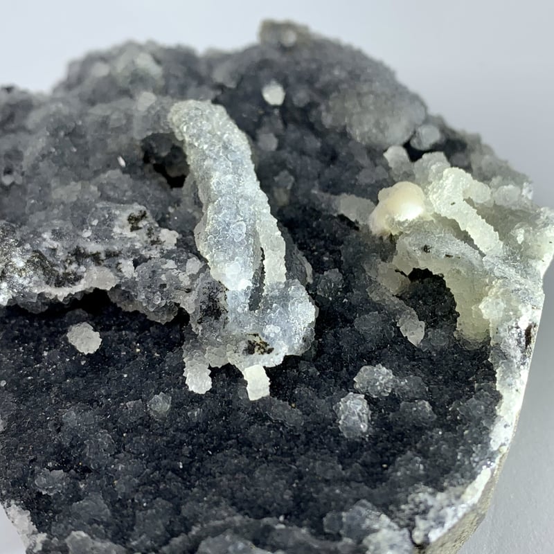 カルセドニー モルディナイト 共生原石 | クロエ企画