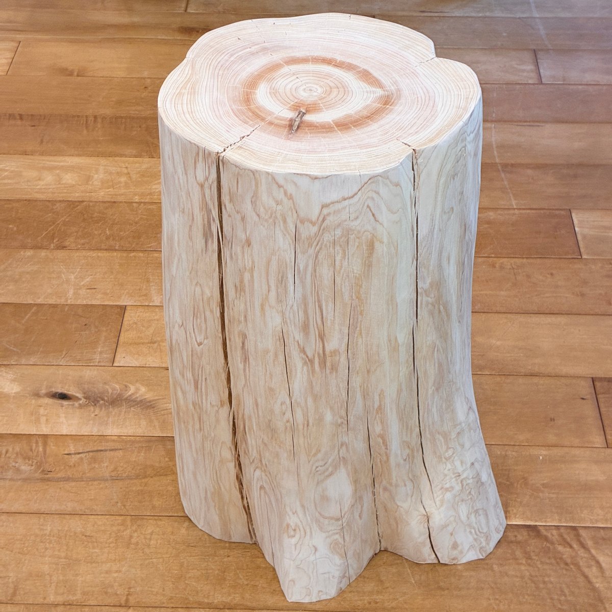 Hinoki Wood Stool No.1713 | Wood Factory Silky
