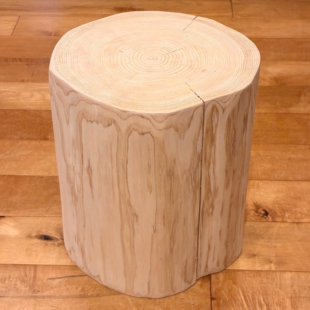 Hinoki Wood Stool No.1506 | Wood Factory Silky