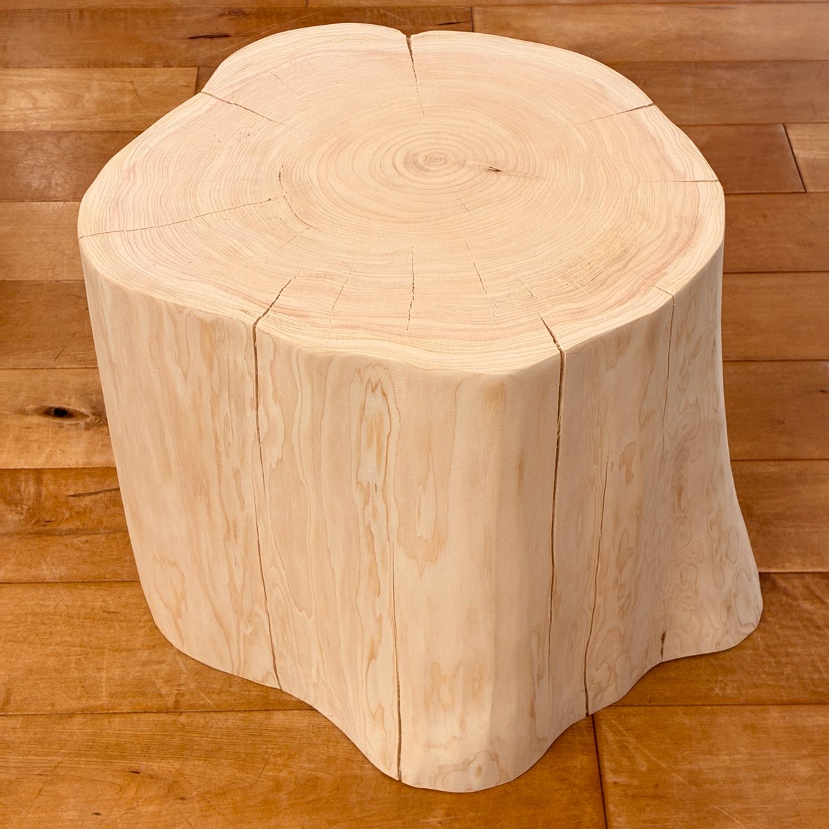 Hinoki Wood Stool No.1535 | Wood Factory Silky