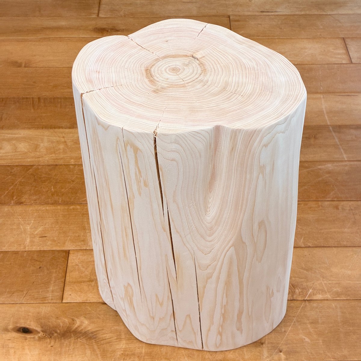 Hinoki Wood Stool No.1707 | Wood Factory Silky