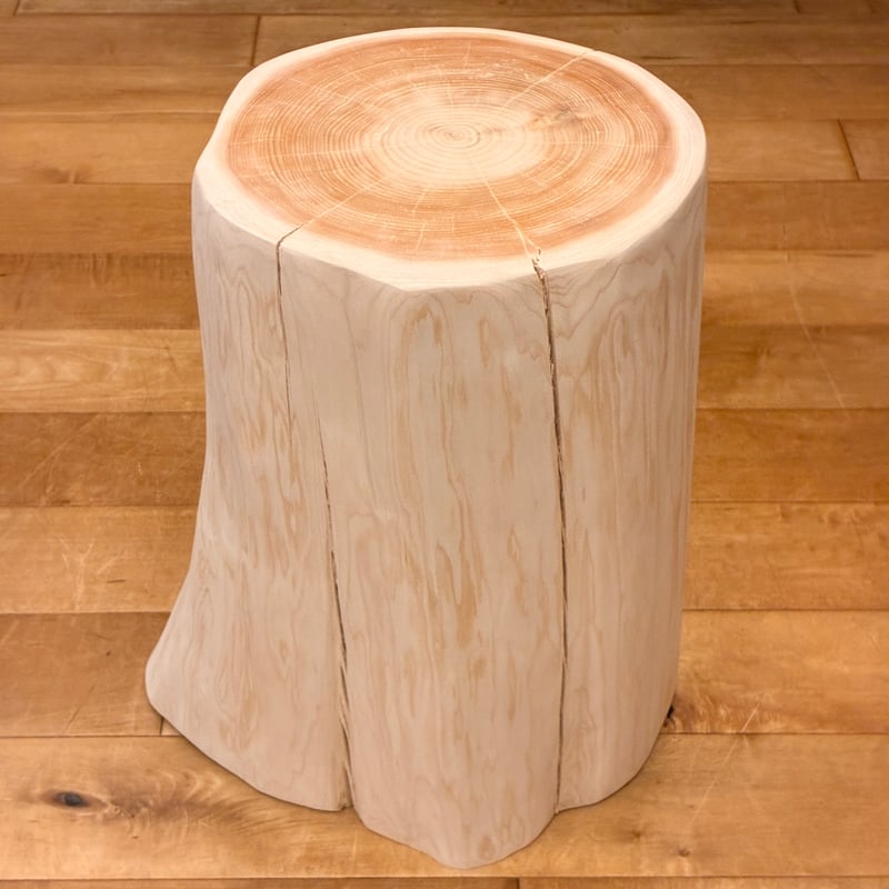 ひのき　丸太 スツール 椅子　No.1682 Hinoki Wood Stool No.1682 | Wood Factory Silky
