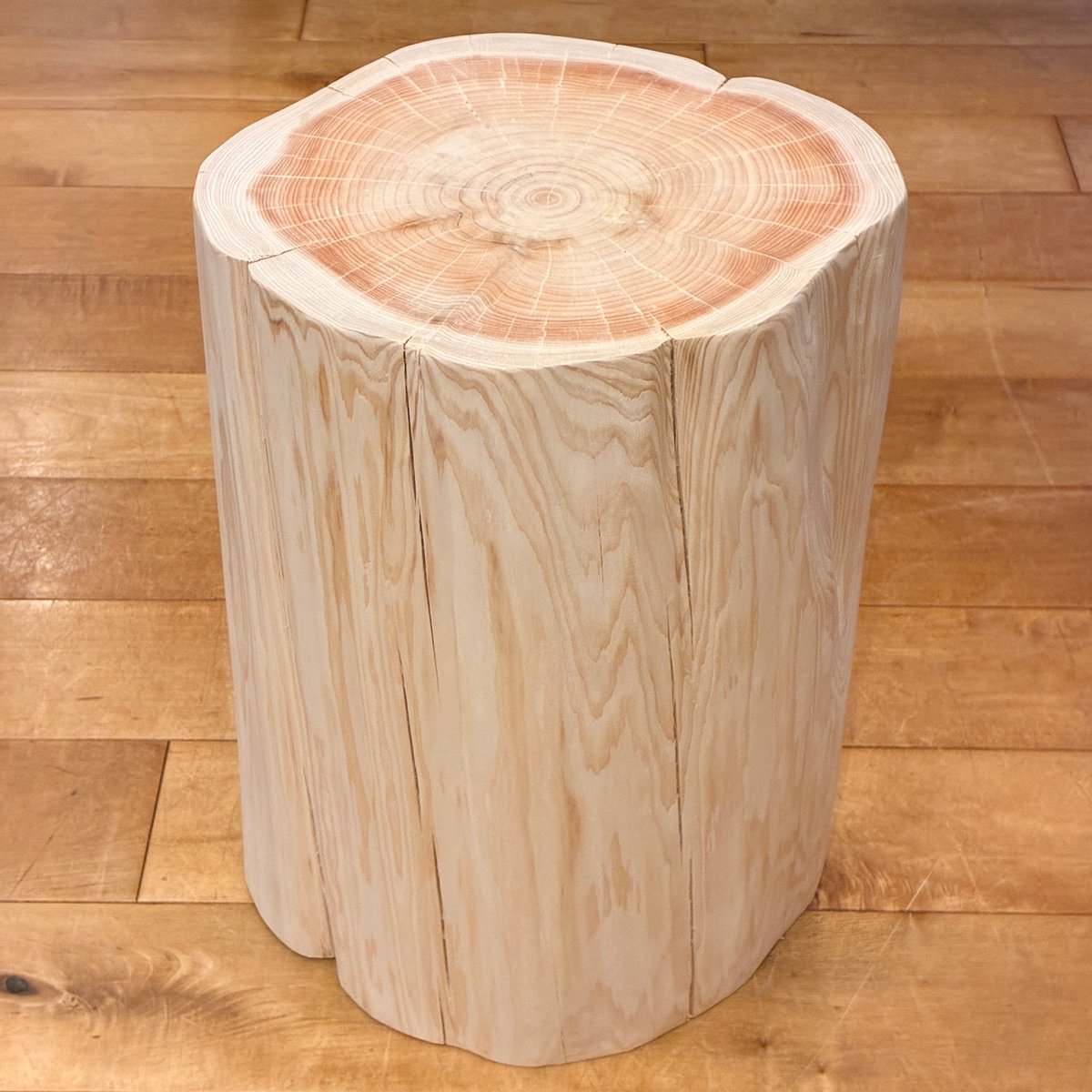 Hinoki Wood Stool No.1692 | Wood Factory Silky