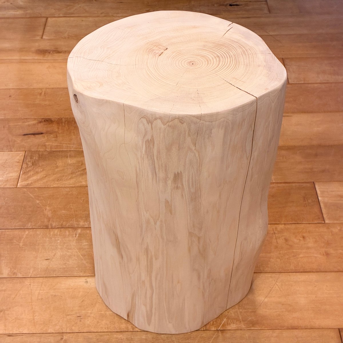 Maki Wood Stool No.1695 | Wood Factory Silky