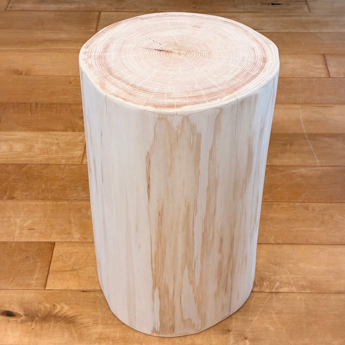 Hinoki Wood Stool No.1706 | Wood Factory Silky
