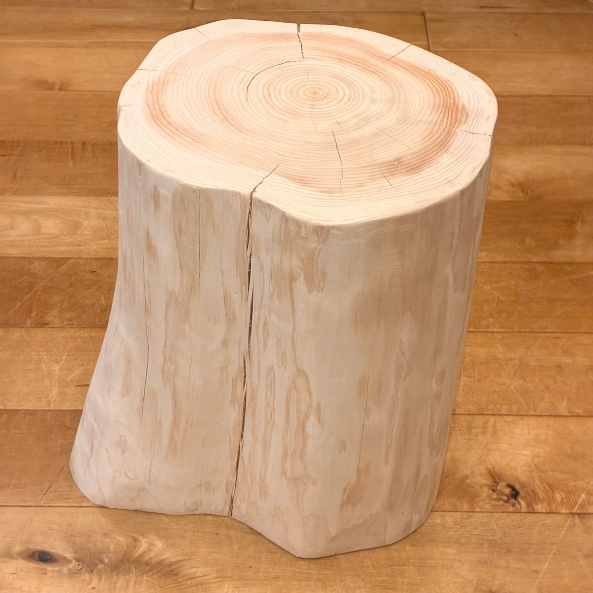 Hinoki Wood Stool No.1696 | Wood Factory Silky