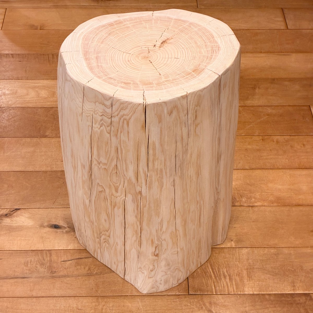 Hinoki Wood Stool No.1538 | Wood Factory Silky