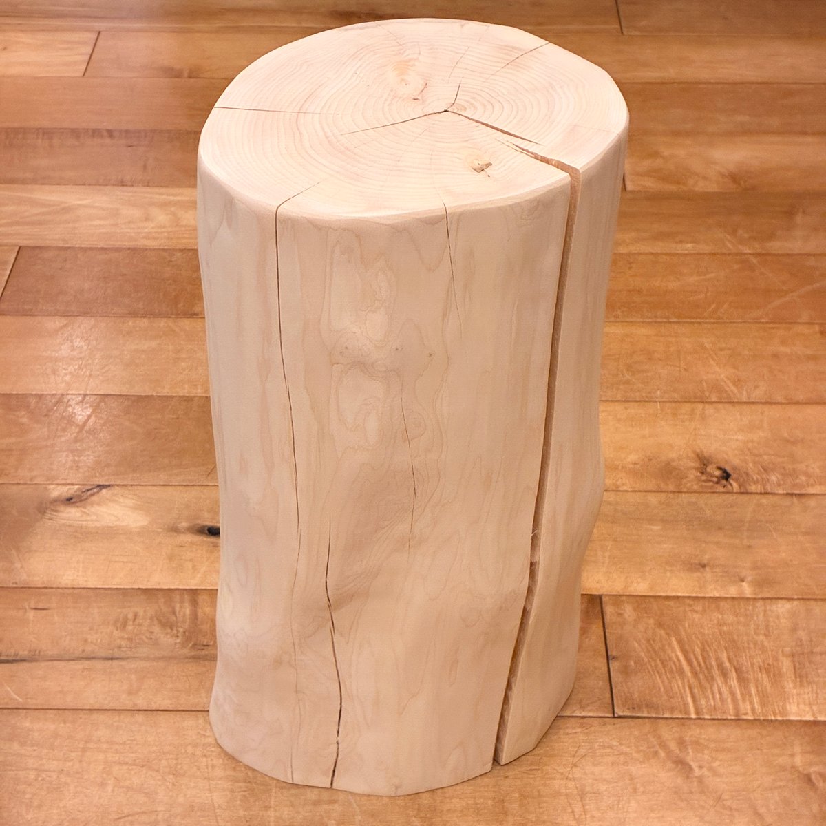 槙　丸太 スツール 椅子　No.1546 Maki Wood Stool No.1546 | Wood Factory Silky