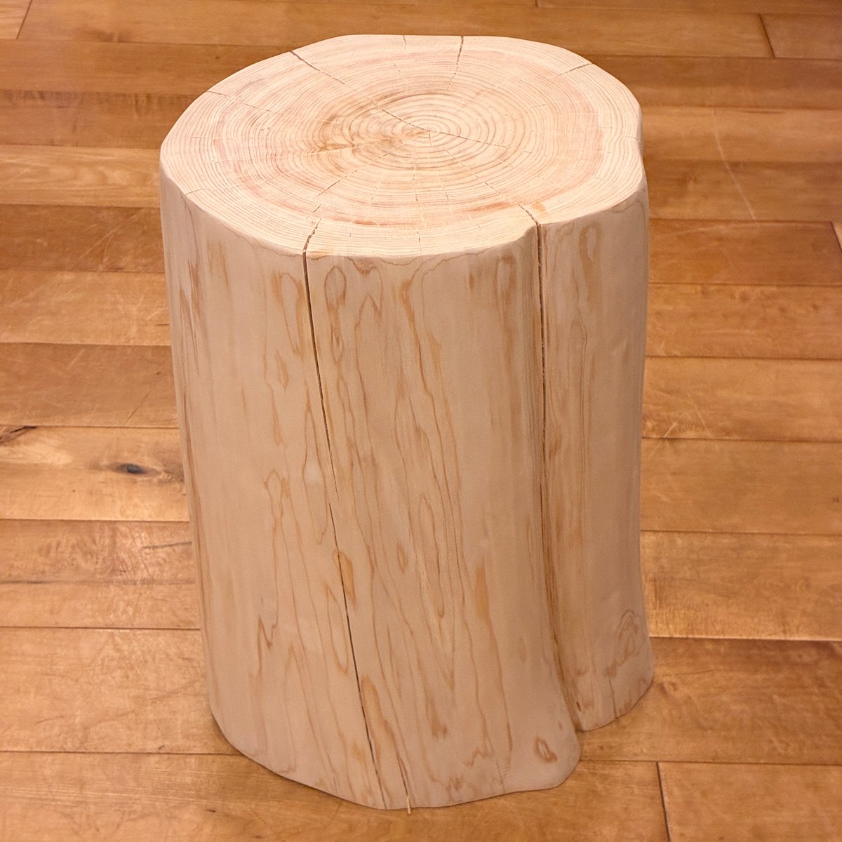 Hinoki Wood Stool No.1699 | Wood Factory Silky