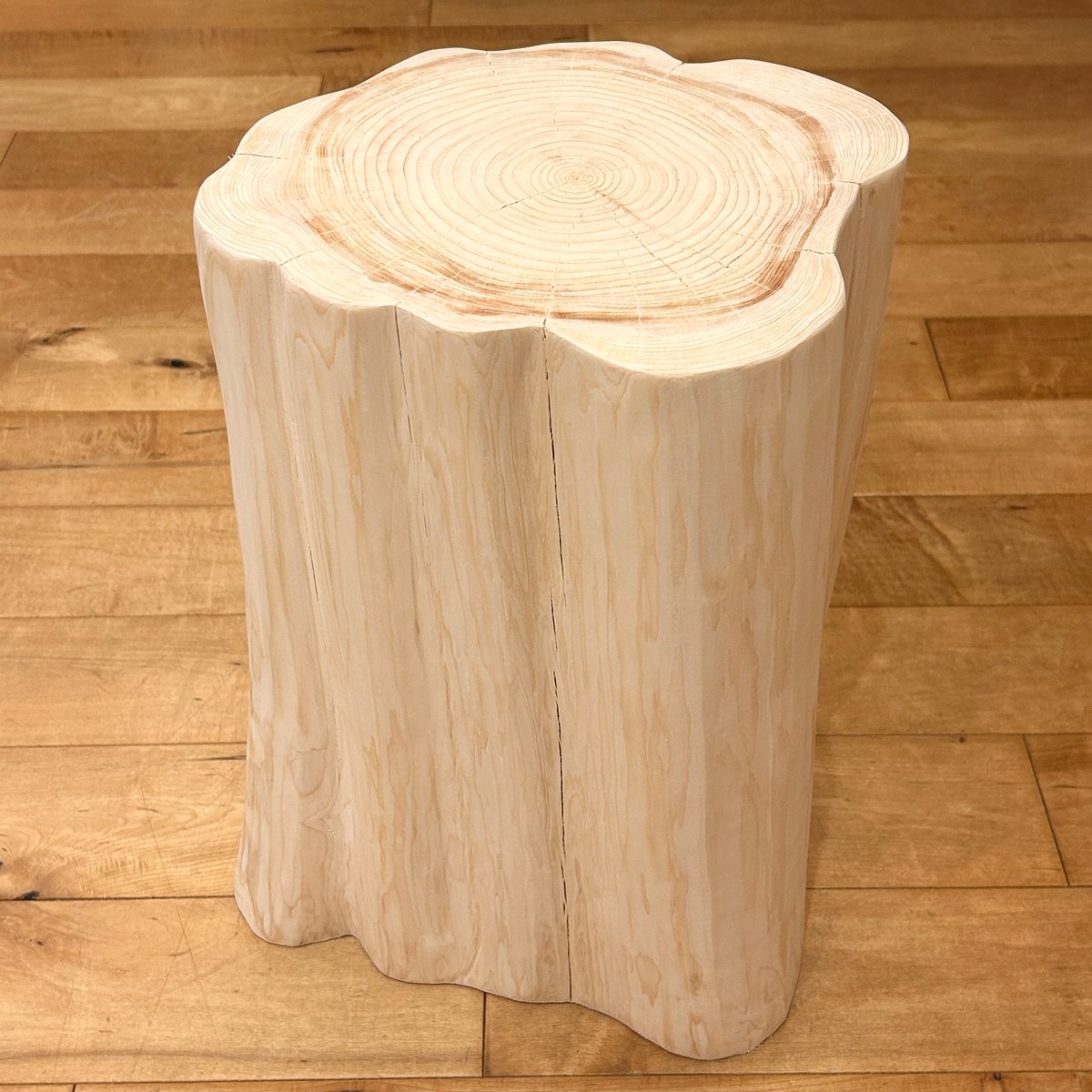 【週末限定大特価】ヒノキ　スツール　ひのき　丸太　特大サイズ 楽天市場】ヒノキ丸太スツール(特大）サイドテーブル kinoaru