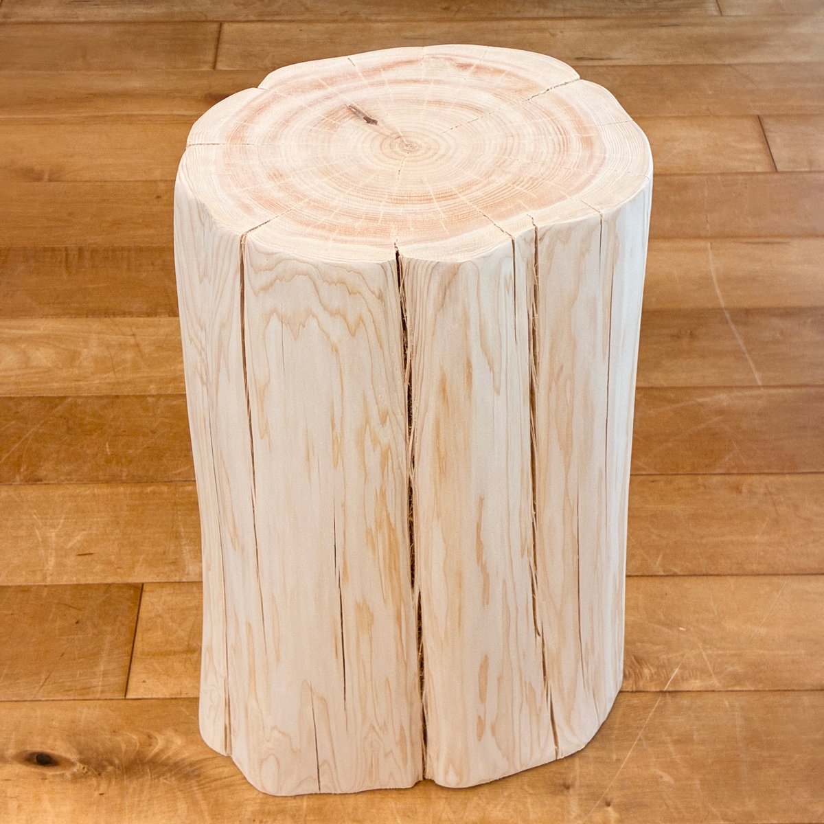 Hinoki Wood Stool No.1708 | Wood Factory Silky