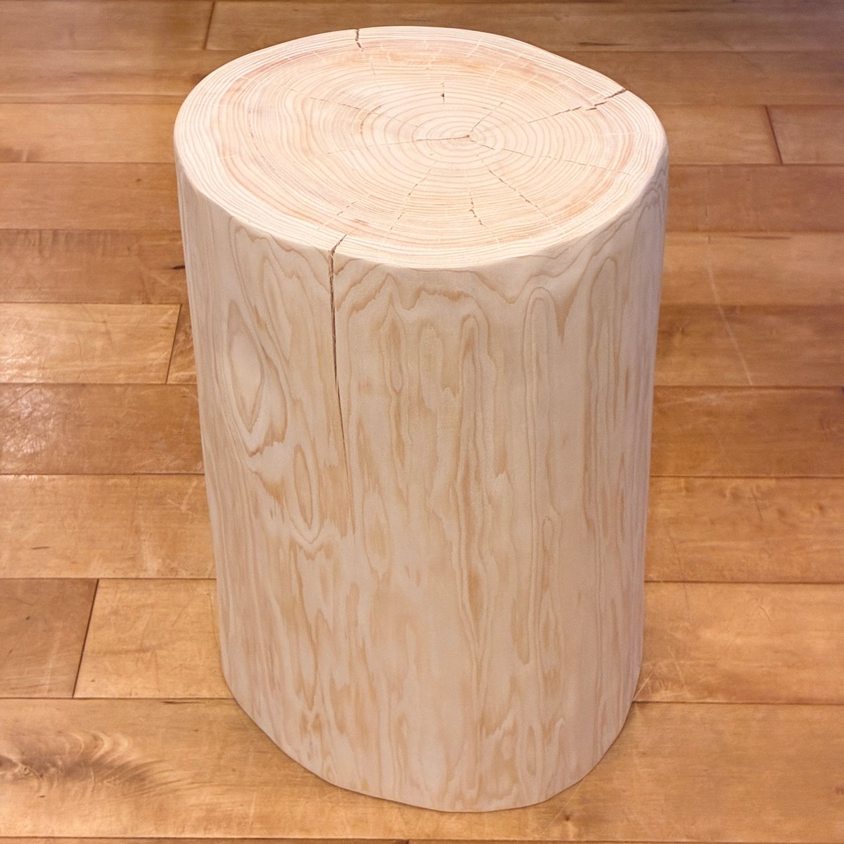Hinoki Wood Stool No.1691 | Wood Factory Silky