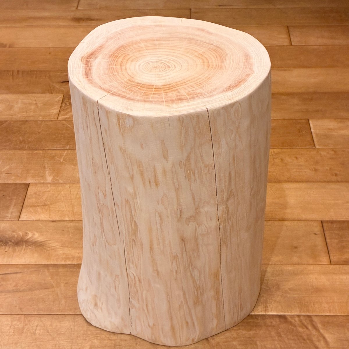 Hinoki Wood Stool No.1660 | Wood Factory Silky