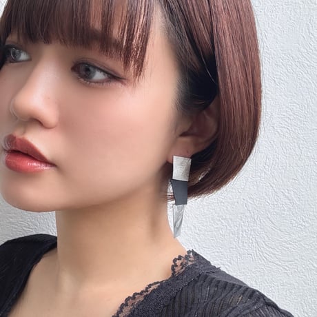 【charmaer】シンプルモダンピアス